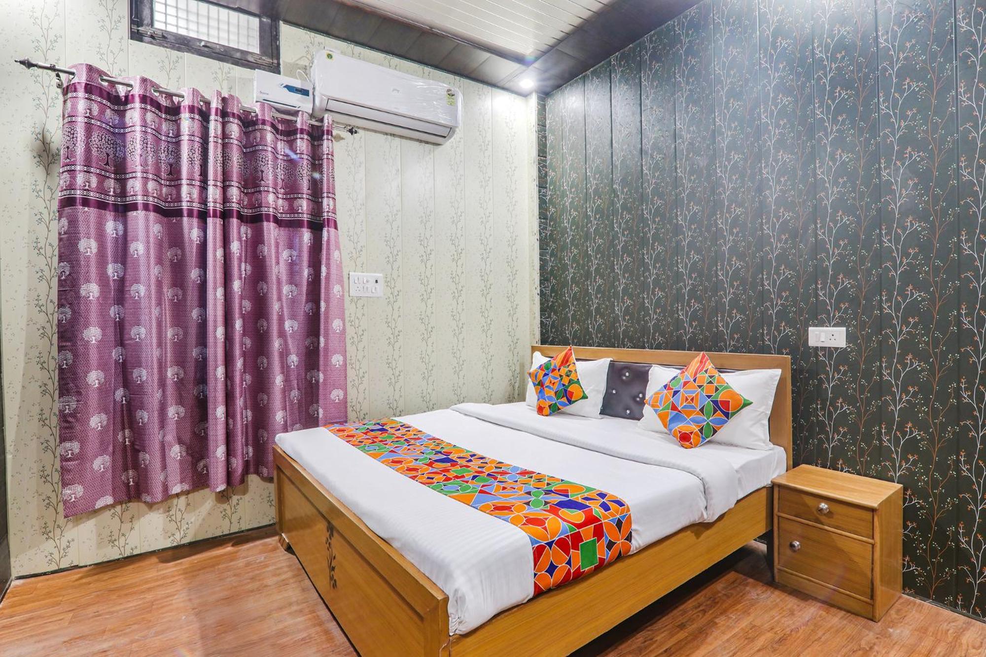 Fabexpress Milan Palace Ayodhya Exterior photo