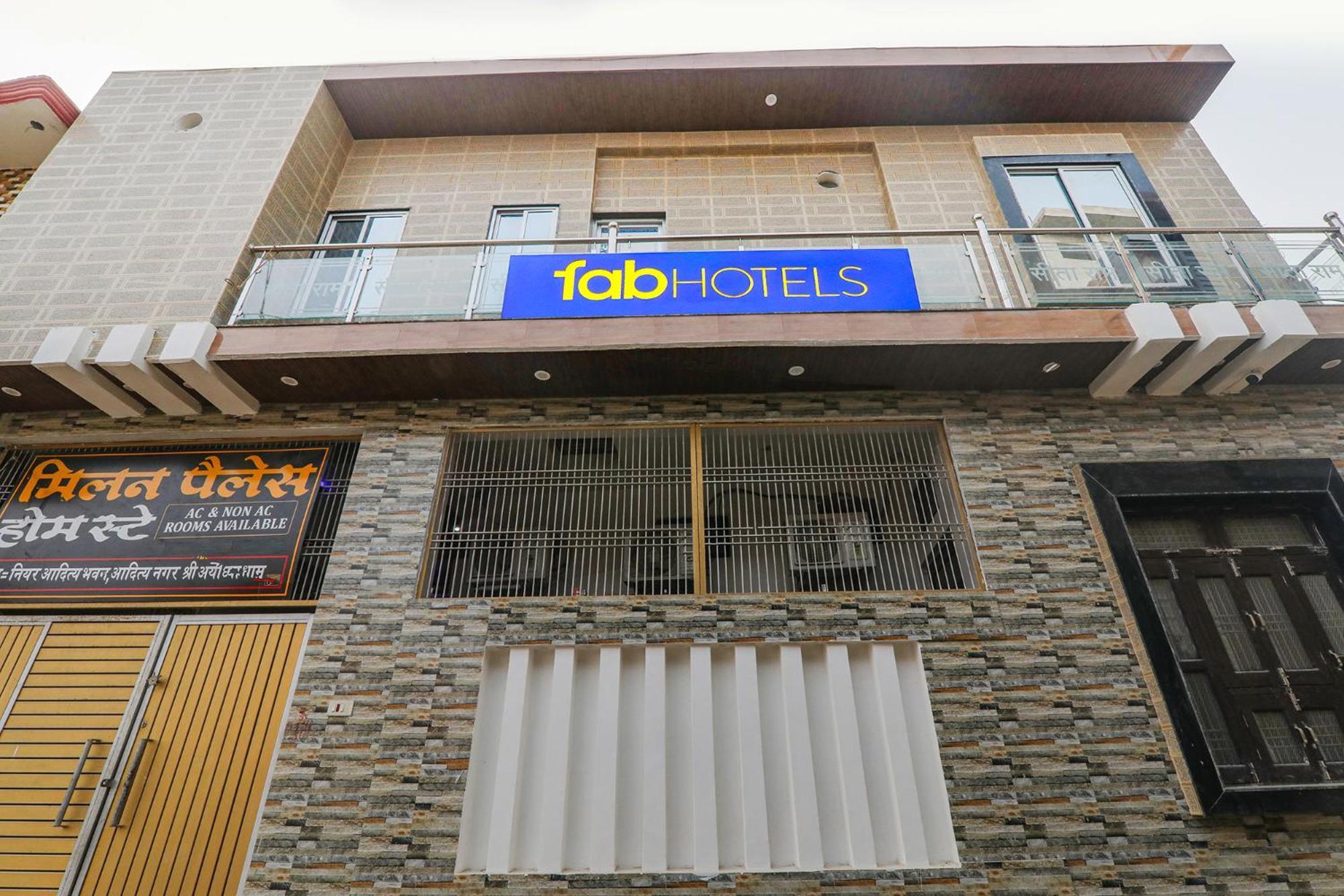 Fabexpress Milan Palace Ayodhya Exterior photo